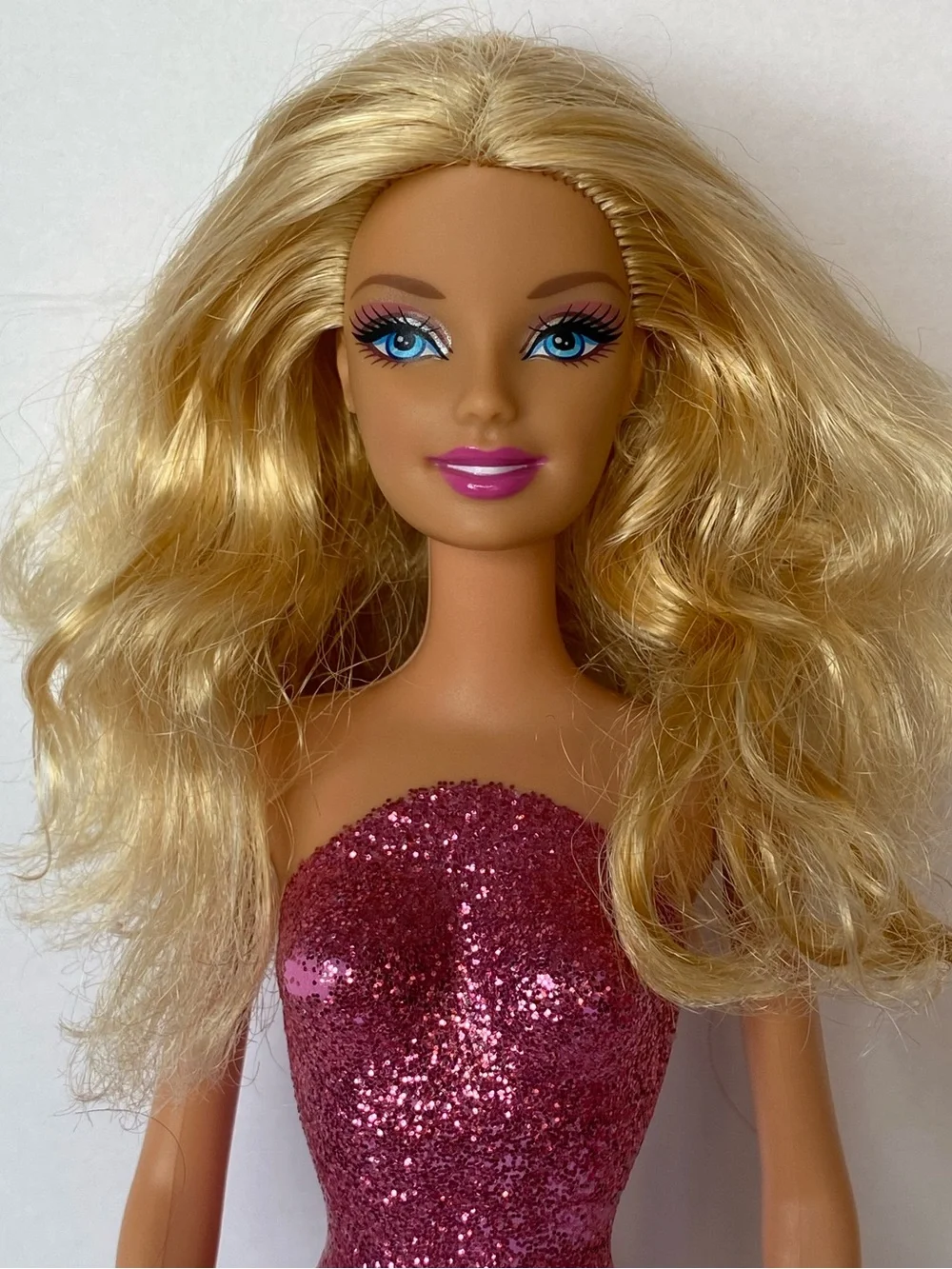 Barbie Dazzling Princess 2010 Series Mattel Doll Pink Glitter Strapless Bodice